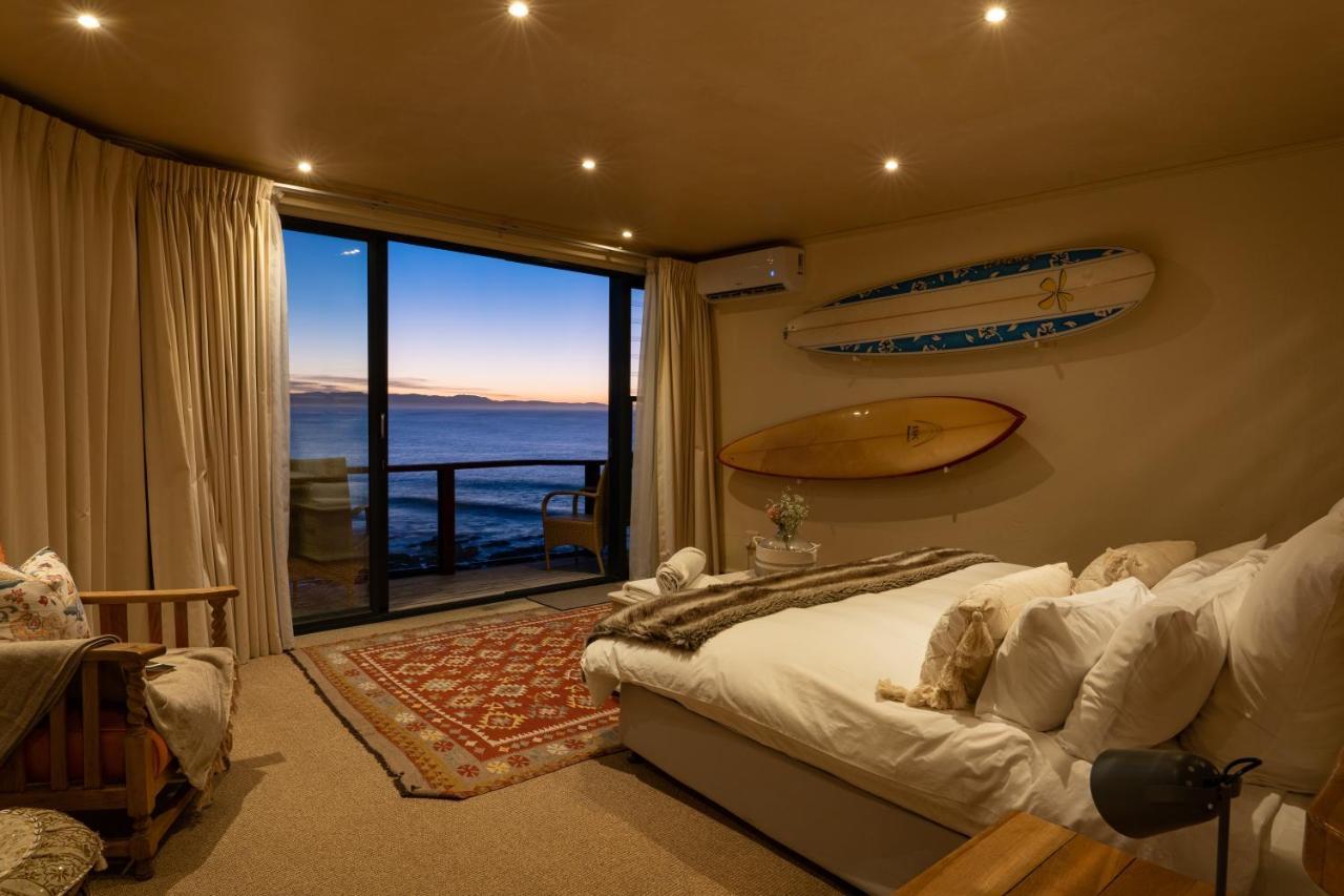 Dolphin Sunrise Hotel Jeffreys Bay Exterior photo