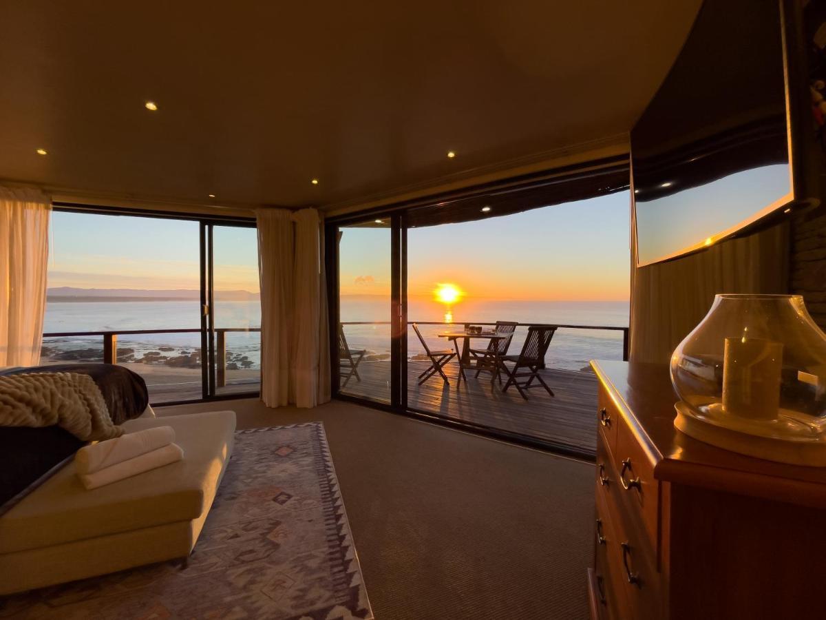 Dolphin Sunrise Hotel Jeffreys Bay Exterior photo
